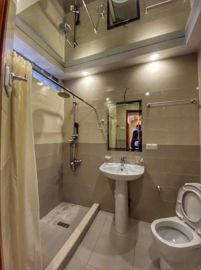 Apartment Dolphin Batumi Exterior foto