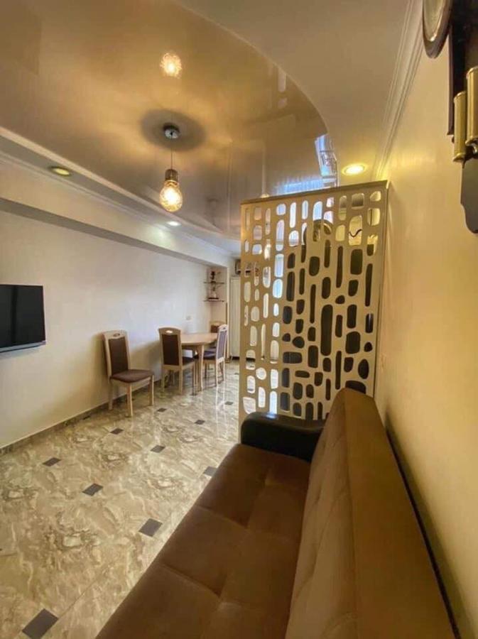 Apartment Dolphin Batumi Exterior foto